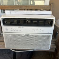 Toshiba 10000 BTUs Window Air Conditioner