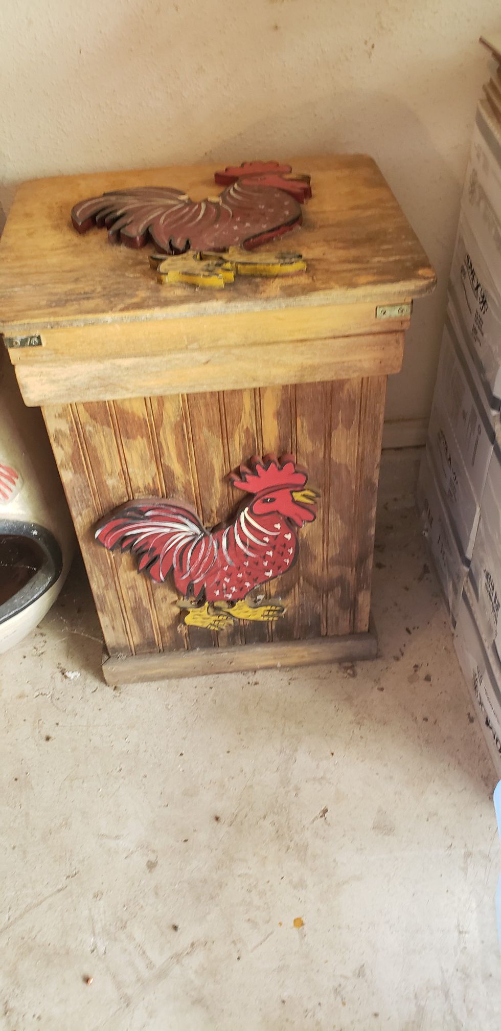 Rooster box