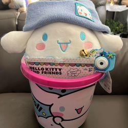 Hello Kitty, perfect Christmas present