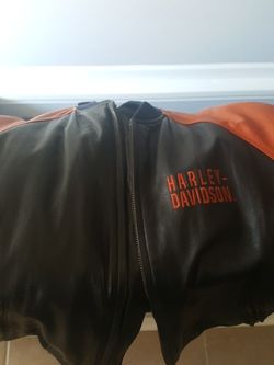 Women Small Harley Davidson jacket