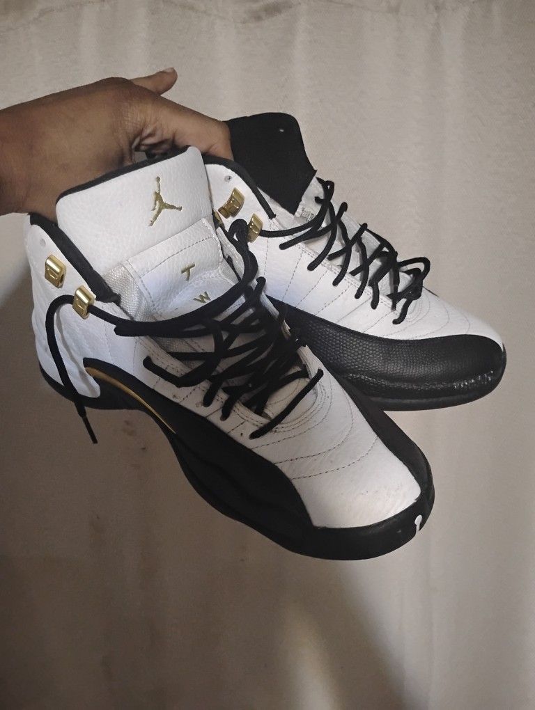 New White & Black Jordans 👟 Size 9.5