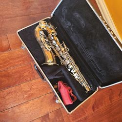 Saxophone 