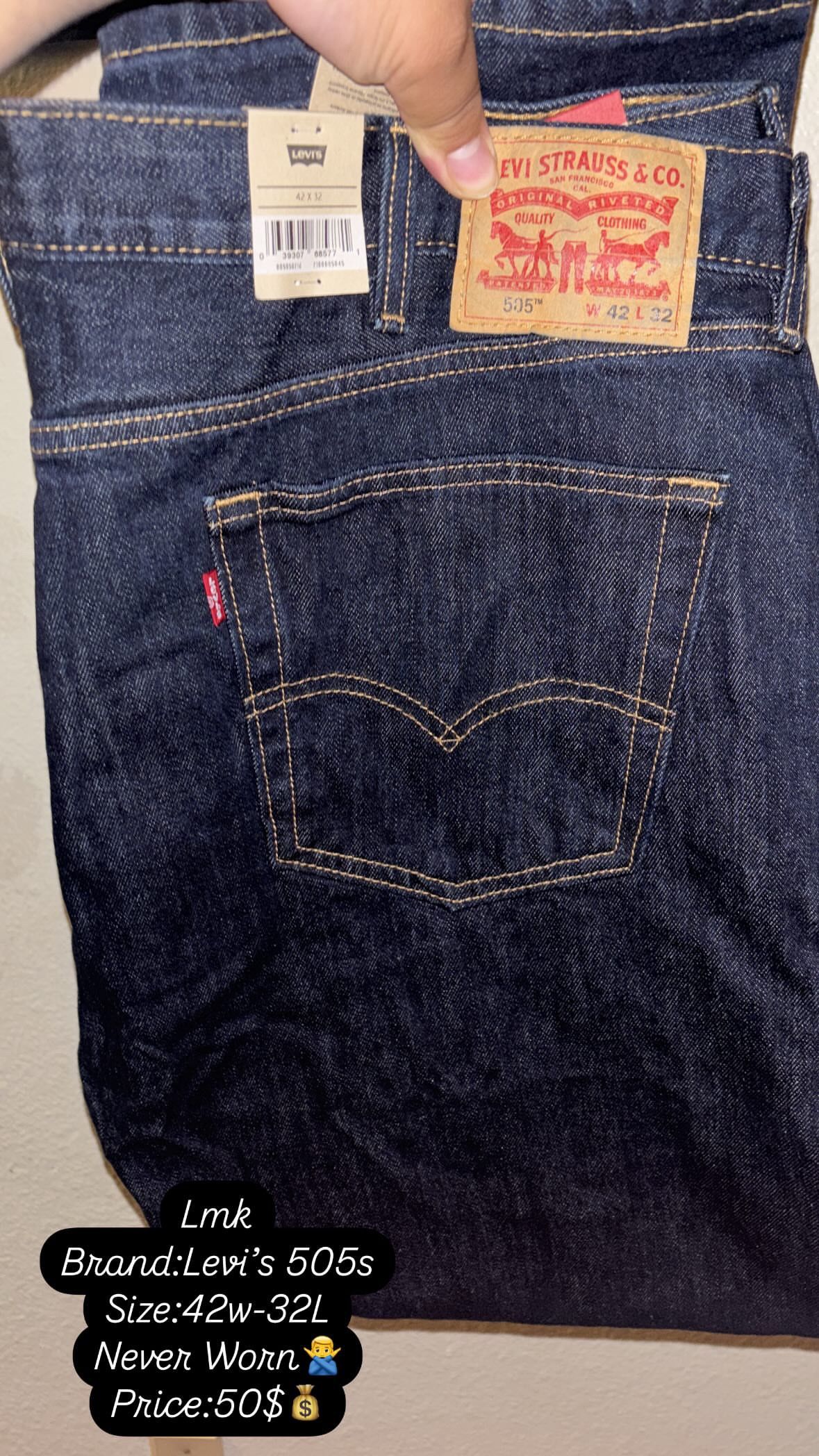 LEVIS Pants