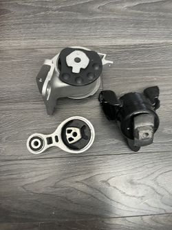 Ford Fusion Motor Mounts 10-12 