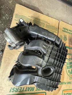 Dodge/chrysler 3.6 intake manifold & throttle body