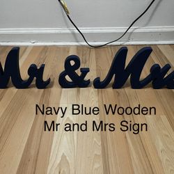 Mr and Mrs Sign