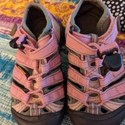 Keens Toddler Size 11 $15 Each 