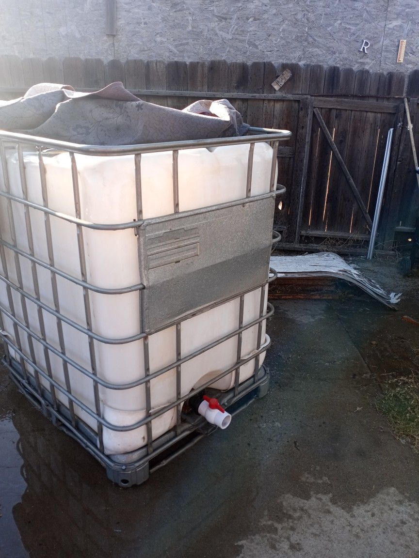 Water tank
