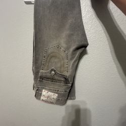 True Religion Size 32 