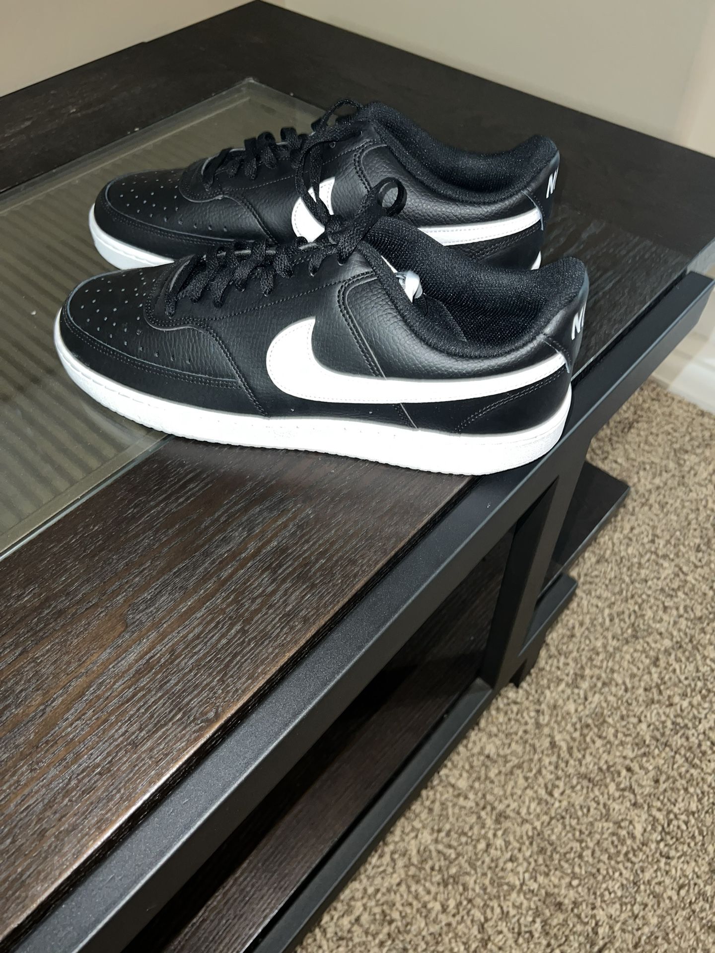 New Mens Nike Shoe Size 12