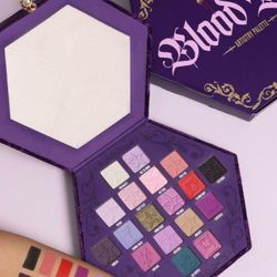 Jeffree Star Bloodlust Eye shadow Pattle 