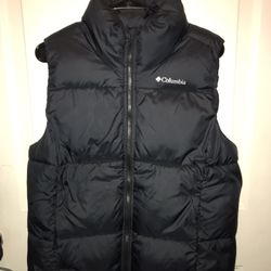 Cølumbia Pike Lake Li Puffer Vest