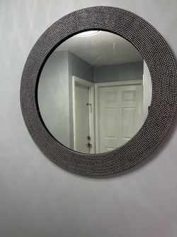 Wall mirror