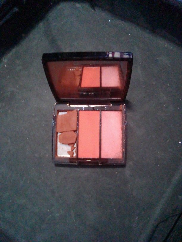 Anastasia Blush Trio