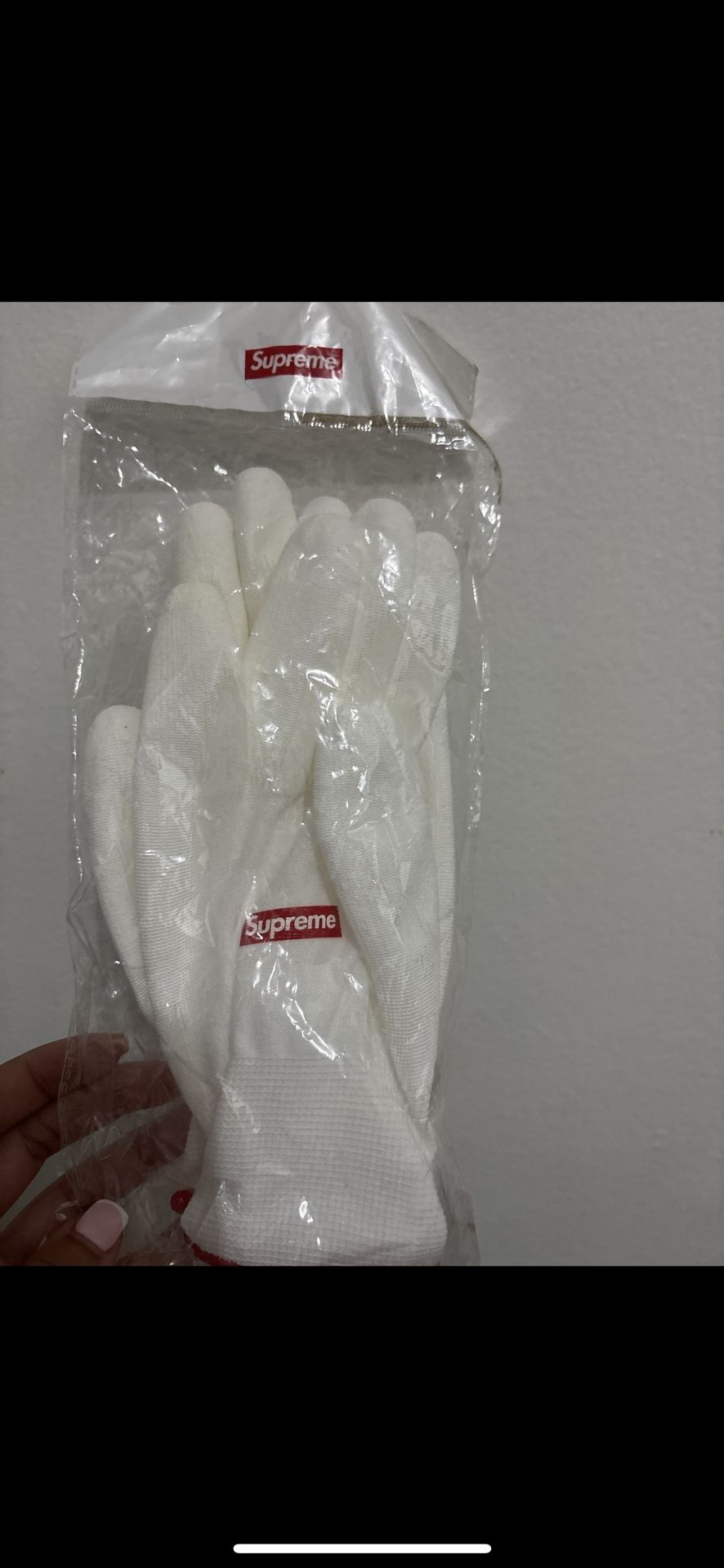 π§€ Supreme White Work Gloves β Brand New in Package