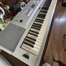 Yamaha keyboard