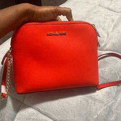 Micheal Kors Purse
