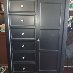 Jeromes 4 piece bedroom set