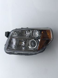 Headlight OEM (Honda Pilot 2006-2008)