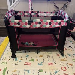 Minnie Mouse Play Yard