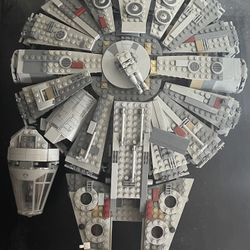 Lego Millenium Falcon Incomplete