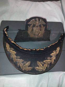 Authentic World War 2 Cap and Badge