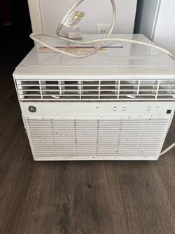 GREAT LG AC WINDOW UNIT