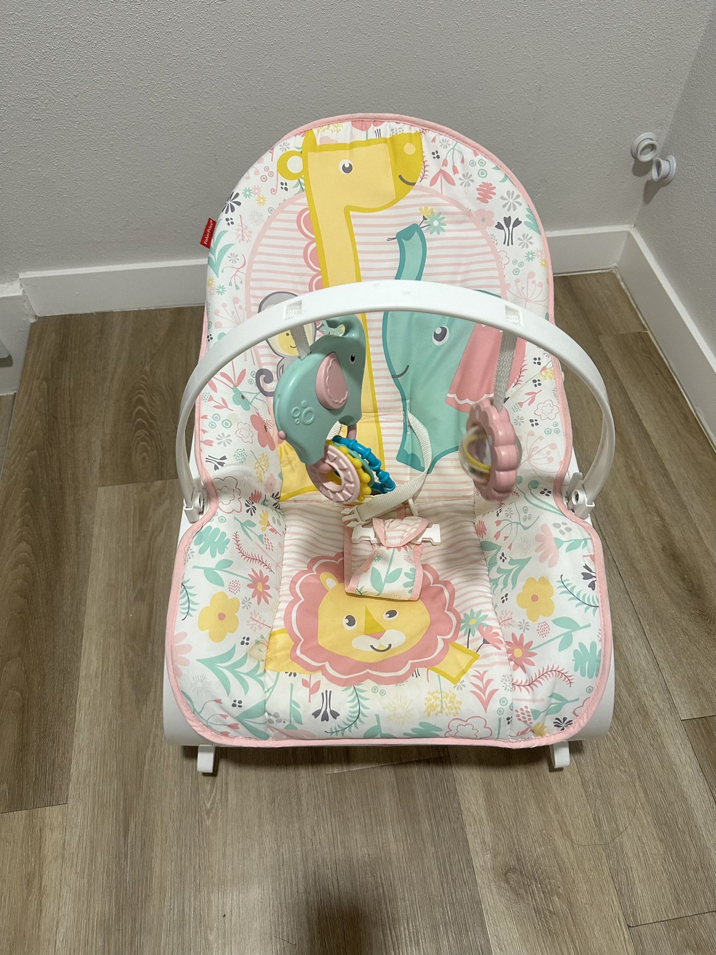 FISHER PRICE INFANT TO TODDLER ROCKER CHAIR