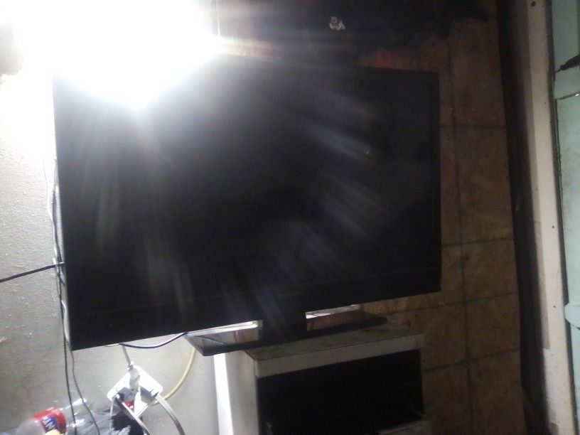 39 Inch Insignia Tv