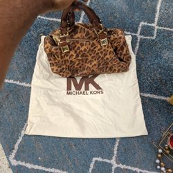 Michael Kors Hand Bag Price Negotiable