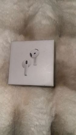 Apple AirPod 4 with noise cancellation