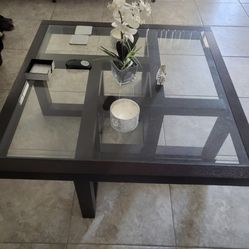 Coffee Table & matching End Tables 