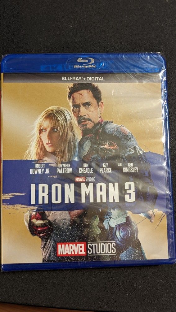 Iron Man 3 Blu-ray/DVD plus digital