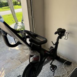 Peloton Bike