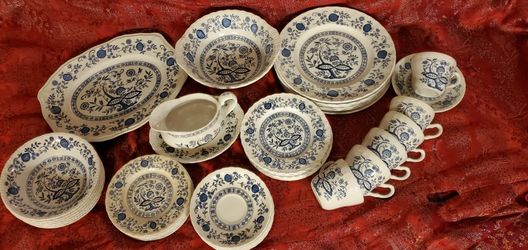 White And  Blue Dinner Wear From ENGLAND   For 6 People