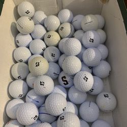 35 Golf Balls Bridgestone In Good Condition 