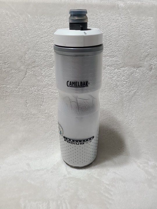 Camelbak Podium ICE Insulated Bike Water Bottle 21oz  BPA Free Grey