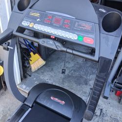 Nice Clean Working Pro Form Treadmill 