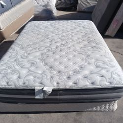 Queen Beautyrest Mattress And Box Spring 