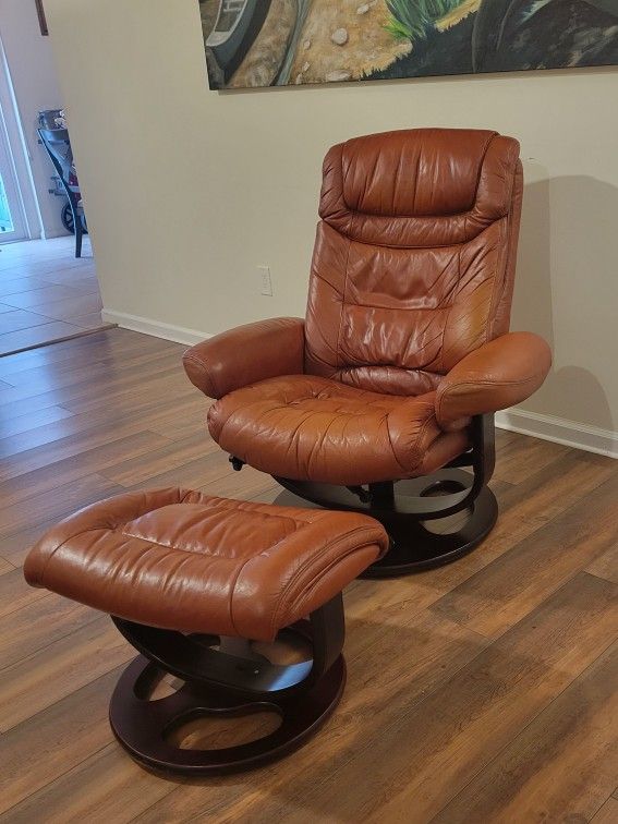 Lane Furniture Genuine Leather Swivel Reclining Chair With Ottoman