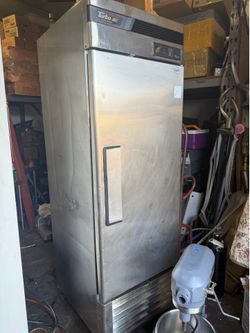 Used Turbo Air 1-door reach in freezer TSF-23SD