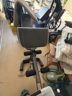 Gold’s Gym XRS 20 Adjustable Workout Bench w/ Preacher Curl & Leg Developer