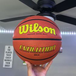 Wilson Evolution 28.5