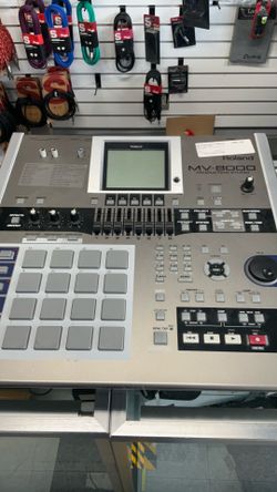 Roland MV-8000