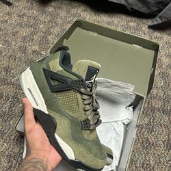Jordan Olive 4’s