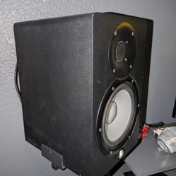 Yamaha Hs7 Studio Monitors 