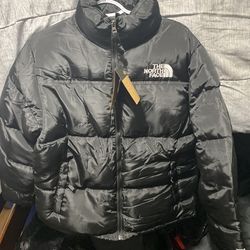 North face puffer (Black Brand New)