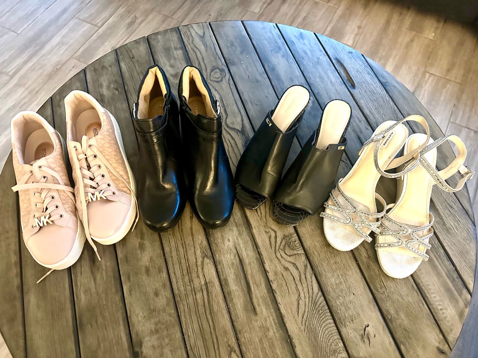 Size 11 Women’s Designer shoe bundle. Like new!
