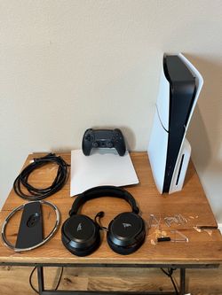Like New PS5 Slim 1TB With Disc Drive & Extras