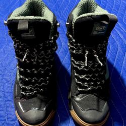 VANS Ultrarange Exo Hi Gore-Tex MTE - Size 8.5